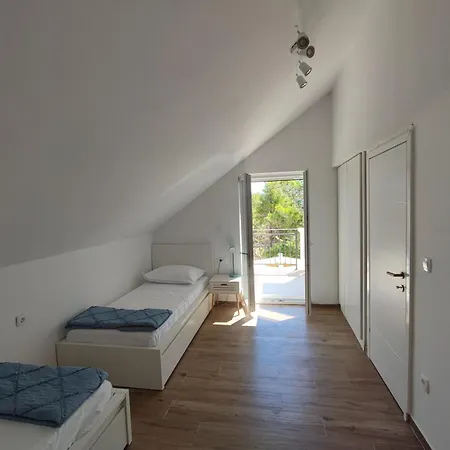 Emerald Hideway Pool Holiday home